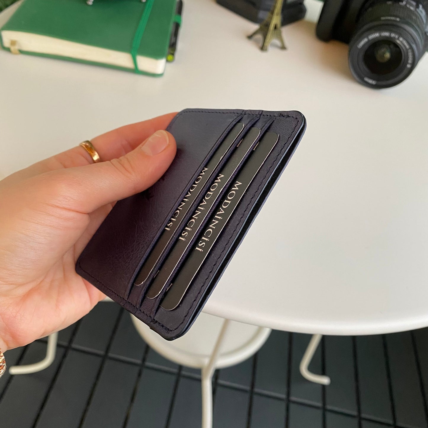 Ariza - Genuine Leather Slim Cardholder